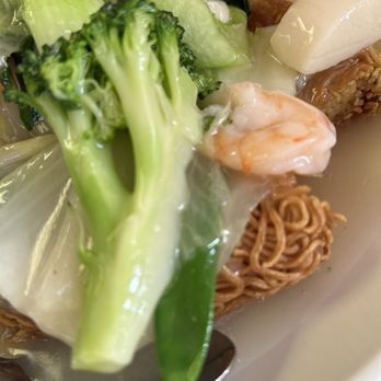 Golden Eagle Chinese Restaurant - Seafood cake noodles - Seafood Near Me - Honolulu, Hawaii Golden Eagle Chinese Restaurant - Seafood cake noodles - Seafood Near Me - Honolulu, Hawaii