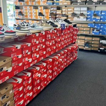 Rack Room Shoes - Shoe Stores Near Me - Lake Worth, Texas Rack Room Shoes - Shoe Stores Near Me - Lake Worth, Texas
