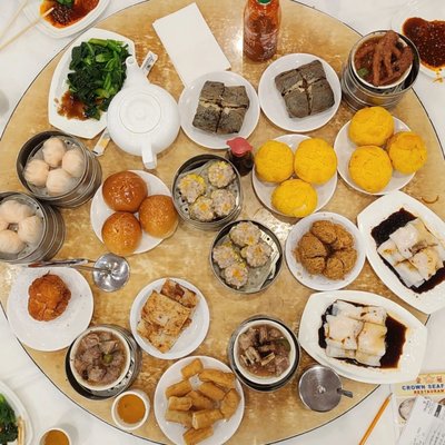 Crown Seafood by null