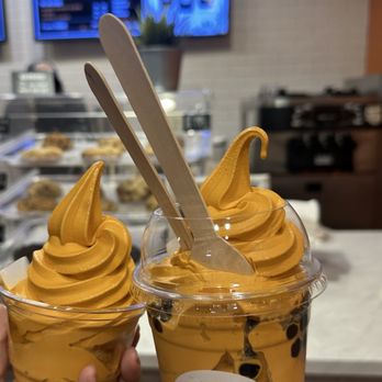 L'moon Creamery - Bubble Tea Near Me - Upland, California