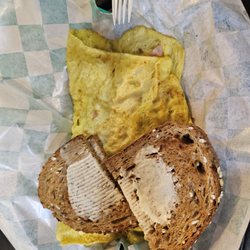 Cafe One Eleven - The Supreme omlette with whole wheat toast