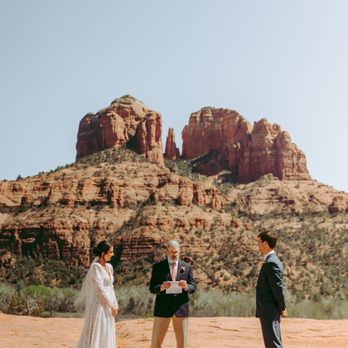 Uncharted Elopements - Session Photography Near Me