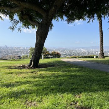 Hilltop Park - Parks Near Me - Signal Hill, California Hilltop Park - Parks Near Me - Signal Hill, California
