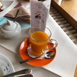 Badehaus - Heißer Sandornsaft. Bekämpfte jede Erkältungssymptome