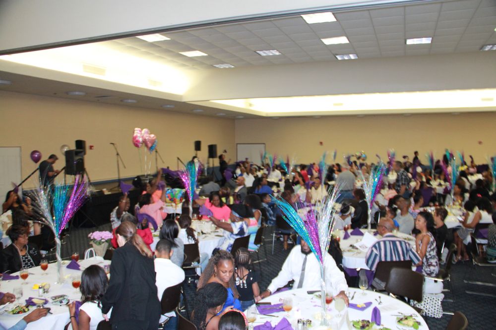 Luv & Leave Em Professional Learning Center - childcare center in Arlington, TX