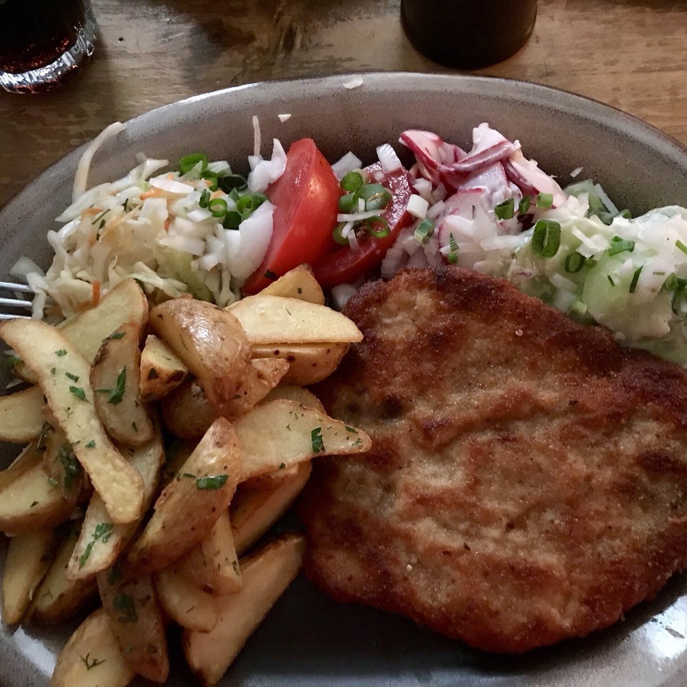 Chata Swojsko Strawa - Schabowy - pork patty with roasted potatoes and salads. Amazing! - Modern European Near Me - Lublin, LU Chata Swojsko Strawa - Schabowy - pork patty with roasted potatoes and salads. Amazing! - Modern European Near Me - Lublin, LU