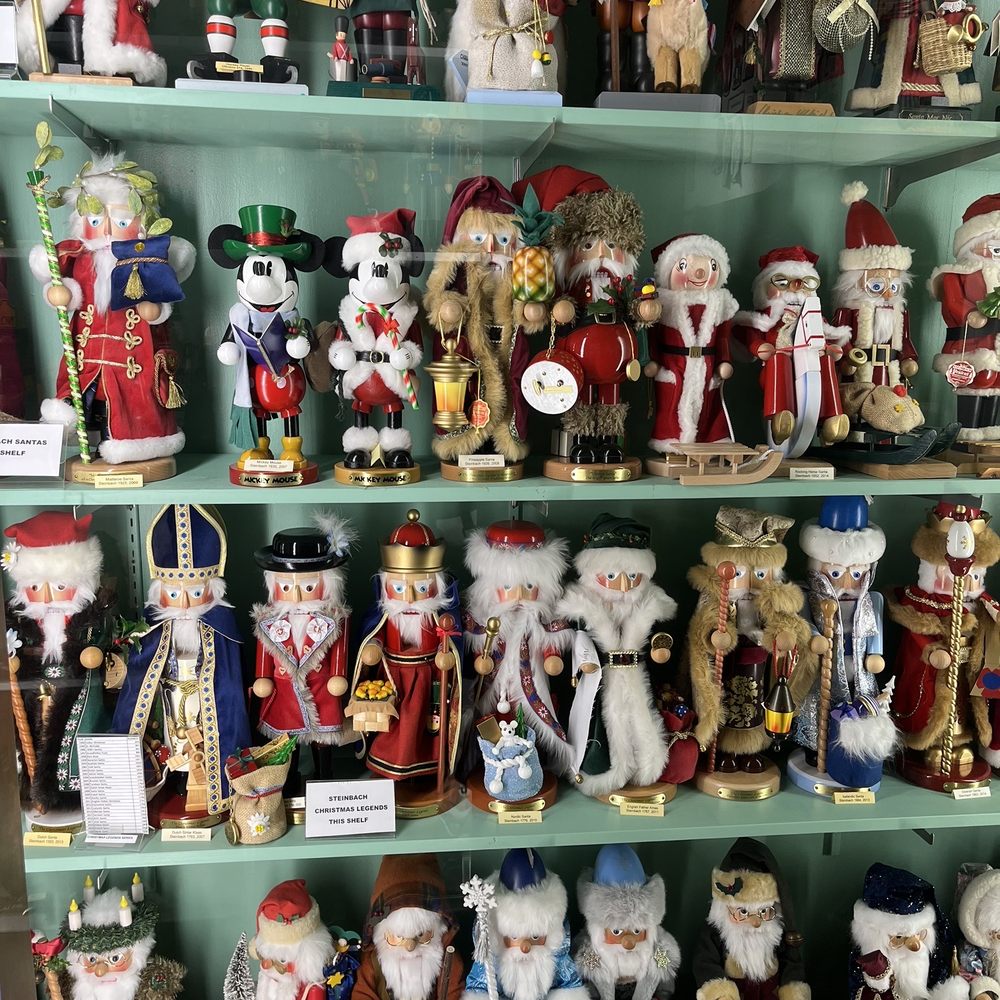 Leavenworth Nutcracker Museum - Museums Near Me - Leavenworth, Washington Leavenworth Nutcracker Museum - Museums Near Me - Leavenworth, Washington
