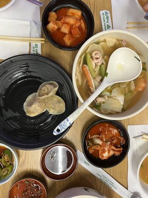 Sisters Dumpling by null