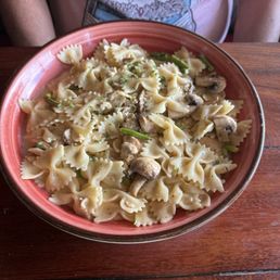 Chicken and mushroom pasta