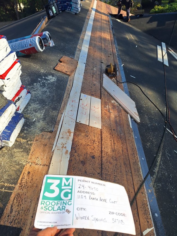 Slide of 3MG Roofing & Solar