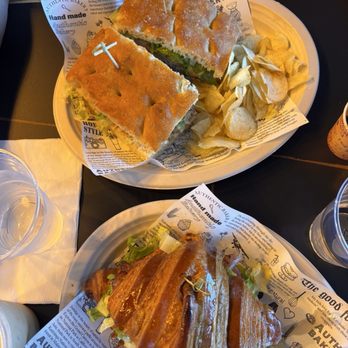 L’Boulanger - Focaccia Chicken Sandwich and so - French Near Me - Miami, Florida
