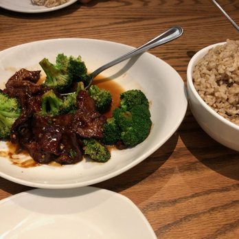 P.F. Chang's - Beef and broccoli - Chinese Near Me - Wayne, New Jersey