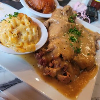 Jordyn's Soul Cafe - Dry turkey wings - Comfort Food Near Me - Houston, Texas
