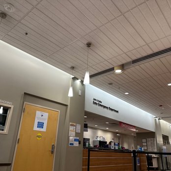 Overlake Medical Center - The waiting room is a comfortable, pleasant place to be. #NachoAverageED #AboveAndBeyond - Hospitals Near Me - Bellevue, Washington Overlake Medical Center - The waiting room is a comfortable, pleasant place to be. #NachoAverageED #AboveAndBeyond - Hospitals Near Me - Bellevue, Washington