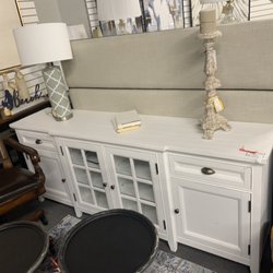Furniture Buy Consignment - 12/31/22: love white furniture