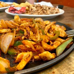 Casa Vieja Mexican Restaurant - Chicken Fajitas (large)
