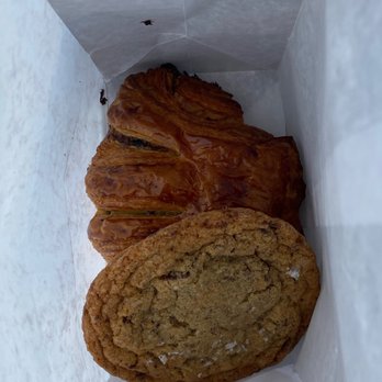 Proof Bakery - Sea salt choco chip - Coffee & Tea Near Me - Los Angeles, California Proof Bakery - Sea salt choco chip - Coffee & Tea Near Me - Los Angeles, California