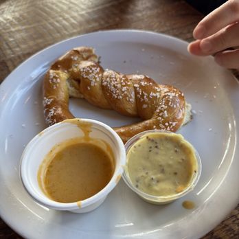 Seaside Brewing Company - Beer cheese and pretzel - Breweries Near Me - Seaside, Oregon Seaside Brewing Company - Beer cheese and pretzel - Breweries Near Me - Seaside, Oregon