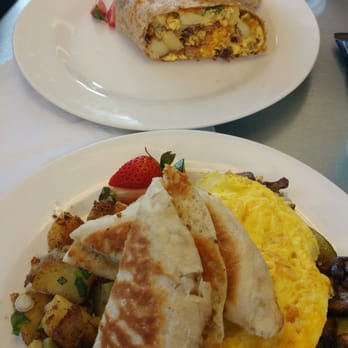 Lawson's Bakery - Veggie omelet and breakfast burrito - Coffee & Tea Near Me - Morgan Hill, California