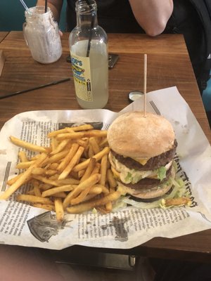 Joe Molese 117 - Burgers'n'Sandwiches by null