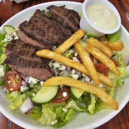 Black and blue salad. Perfect. Even the fries on top! Black and blue salad. Perfect. Even the fries on top!