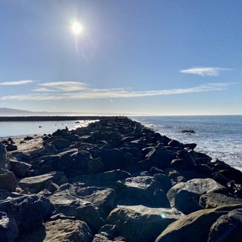 Pillar Point Bluff - The harbor - Beaches Near Me - Moss Beach, California