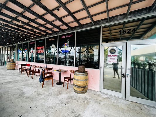 Happy's Stork Lounge and Liquor Store by null