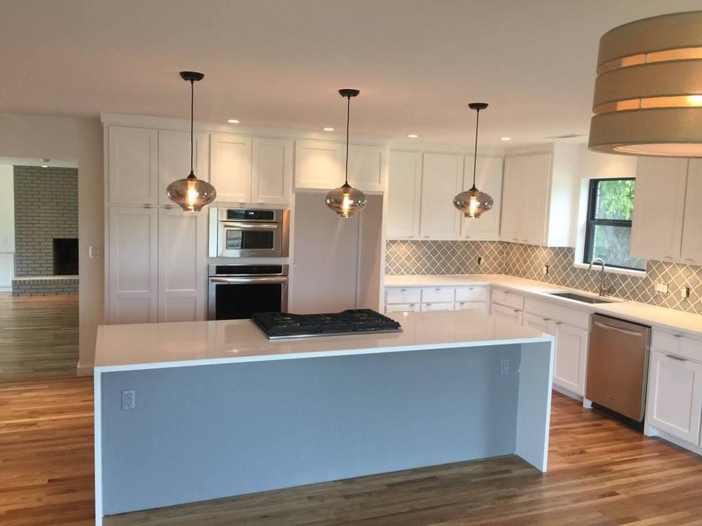 Slide of Dallas Countertops