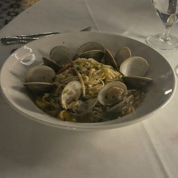 La Ville Lumiere - The linguini and clams - French Near Me - Cleveland, Ohio La Ville Lumiere - The linguini and clams - French Near Me - Cleveland, Ohio
