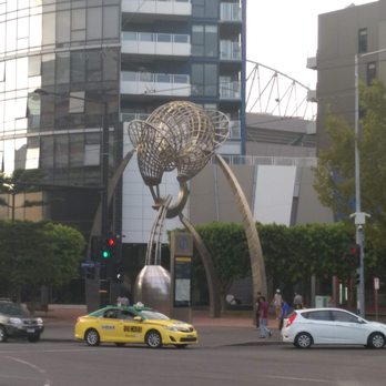 Docklands Park - Sculpture - Parks Near Me - Docklands, VIC