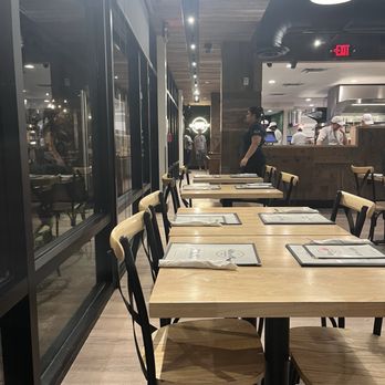 Mister O1 Extraordinary Pizza Fort Lauderdale - Pizza Near Me - Fort Lauderdale, Florida