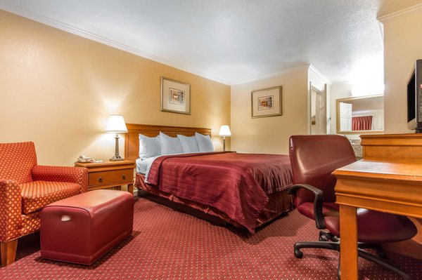Quality Inn & Suites Gilroy by null