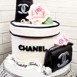 Chanel kakes!