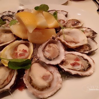 Bacchus Restaurant & Lounge - West Coast Oysters - Kusshi - Lounges Near Me - Vancouver, British Columbia