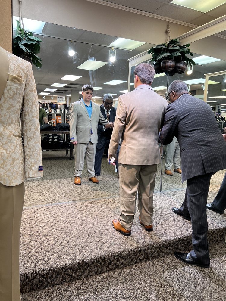 ISW MENSWEAR DALLAS 16 Photos & 11 Reviews 4030 W Camp Wisdom Rd