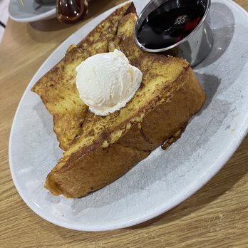 Sara's Kitchen - Challah French Toast - Breakfast & Brunch Near Me - Palm Beach Gardens, Florida Sara's Kitchen - Challah French Toast - Breakfast & Brunch Near Me - Palm Beach Gardens, Florida