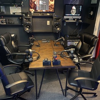 The Wildcard Studio - Podcasts sessions - Recording & Rehearsal Studios Near Me - Las Vegas, Nevada The Wildcard Studio - Podcasts sessions - Recording & Rehearsal Studios Near Me - Las Vegas, Nevada