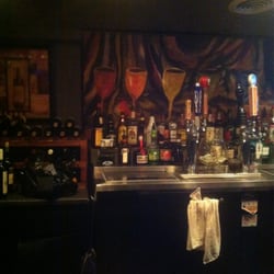 The Peppermill - Ate our dinner in the bar, great food & people.