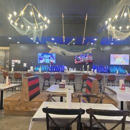 Bar area look wonderful . Bar area look wonderful .