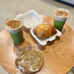Mellobun Bakery - OG Korean Salt Bread & Brown Butter Chocolate Chip Cookie
