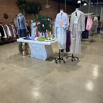 Umber - Women's Clothing Near Me - Tulsa, Oklahoma