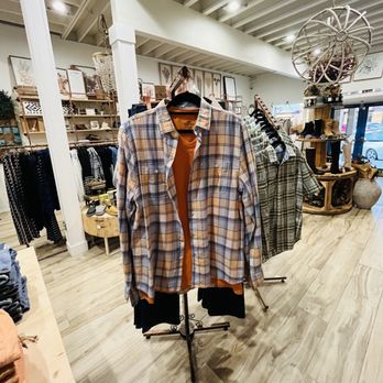 One Common - Women's Clothing Near Me - Snohomish, Washington