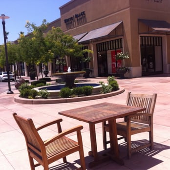River Park Shopping Center - Plenty of place to sit - Shopping Centers Near Me - Fresno, California River Park Shopping Center - Plenty of place to sit - Shopping Centers Near Me - Fresno, California