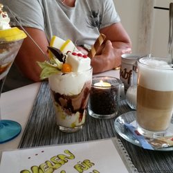 Eiscafé Eiswürfel - Eis und Kaffee