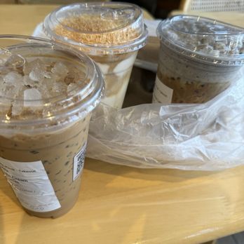 Da Vien Coffee - Coconut blended coffee in the middle, sesame latte on right - Desserts Near Me - Westminster, California