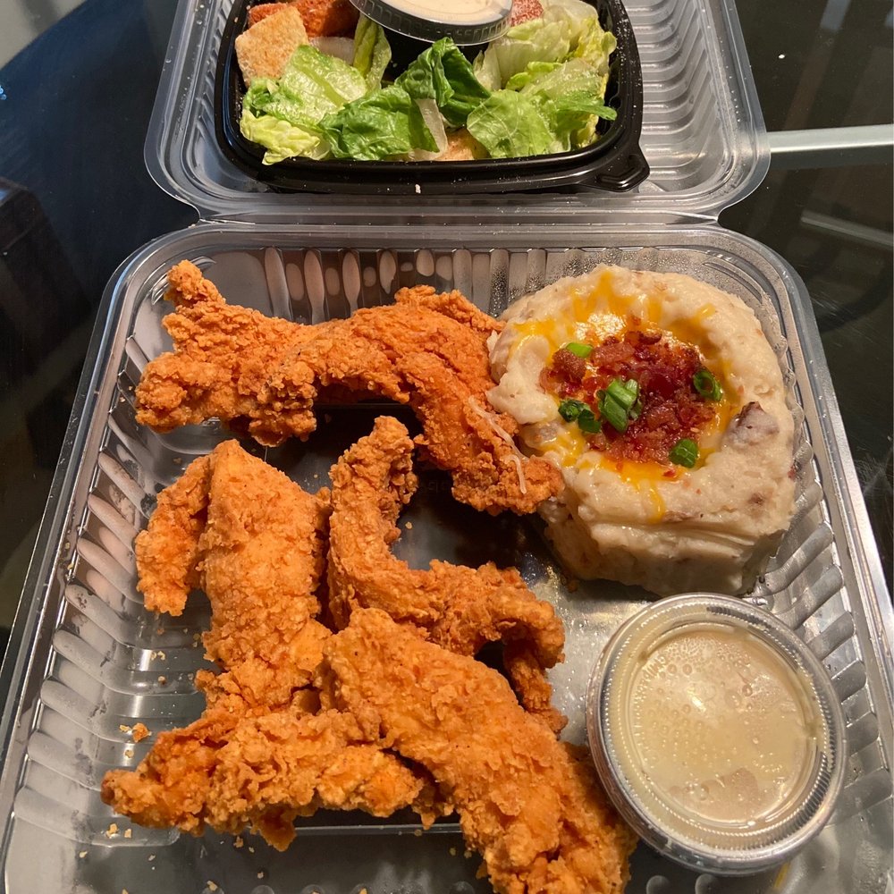 Chili's - Crispy Chicken Crispers, Loaded Mashed Potatoes, and Caesar Salad - Tex-Mex Near Me - Livonia, Michigan