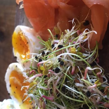 Gjelina - Smoked salmon toast plate (breakfast) - New American Near Me - Venice, California