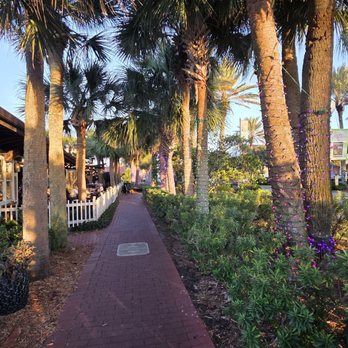 Poe's Tavern - Burgers Near Me - Atlantic Beach, Florida