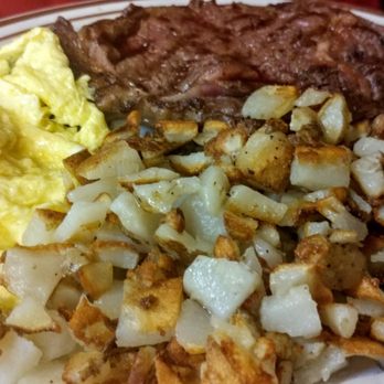 Country Kitchen - American Near Me - Redding, California