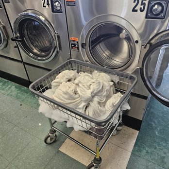 Westboro Laundromat - Laundromat Near Me - Westborough, Massachusetts Westboro Laundromat - Laundromat Near Me - Westborough, Massachusetts